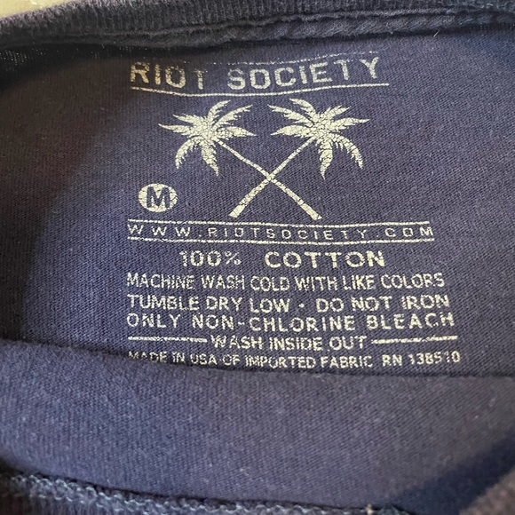 Riot Society- Floral Bear- t-shirt. Navy - Picture 4 of 4